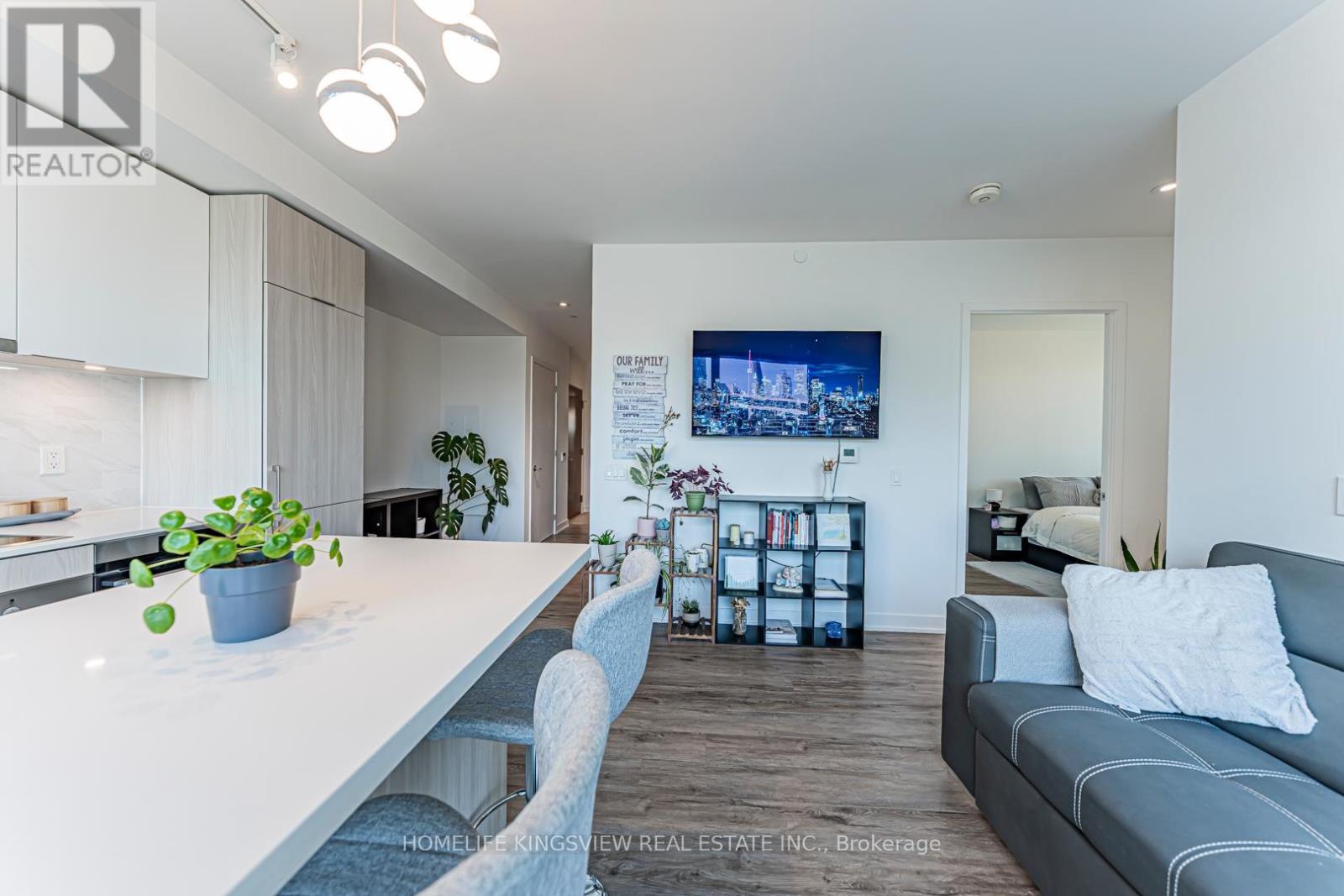 923 - 15 Queens Quay E, Toronto, Ontario  M5E 0C5 - Photo 18 - C12428802