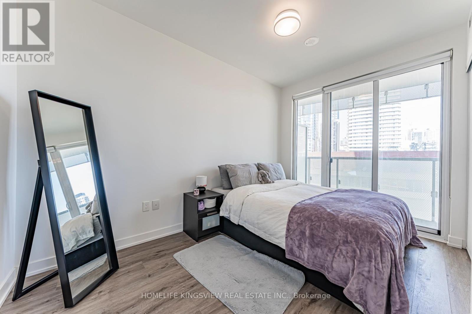 923 - 15 Queens Quay E, Toronto, Ontario  M5E 0C5 - Photo 20 - C12428802