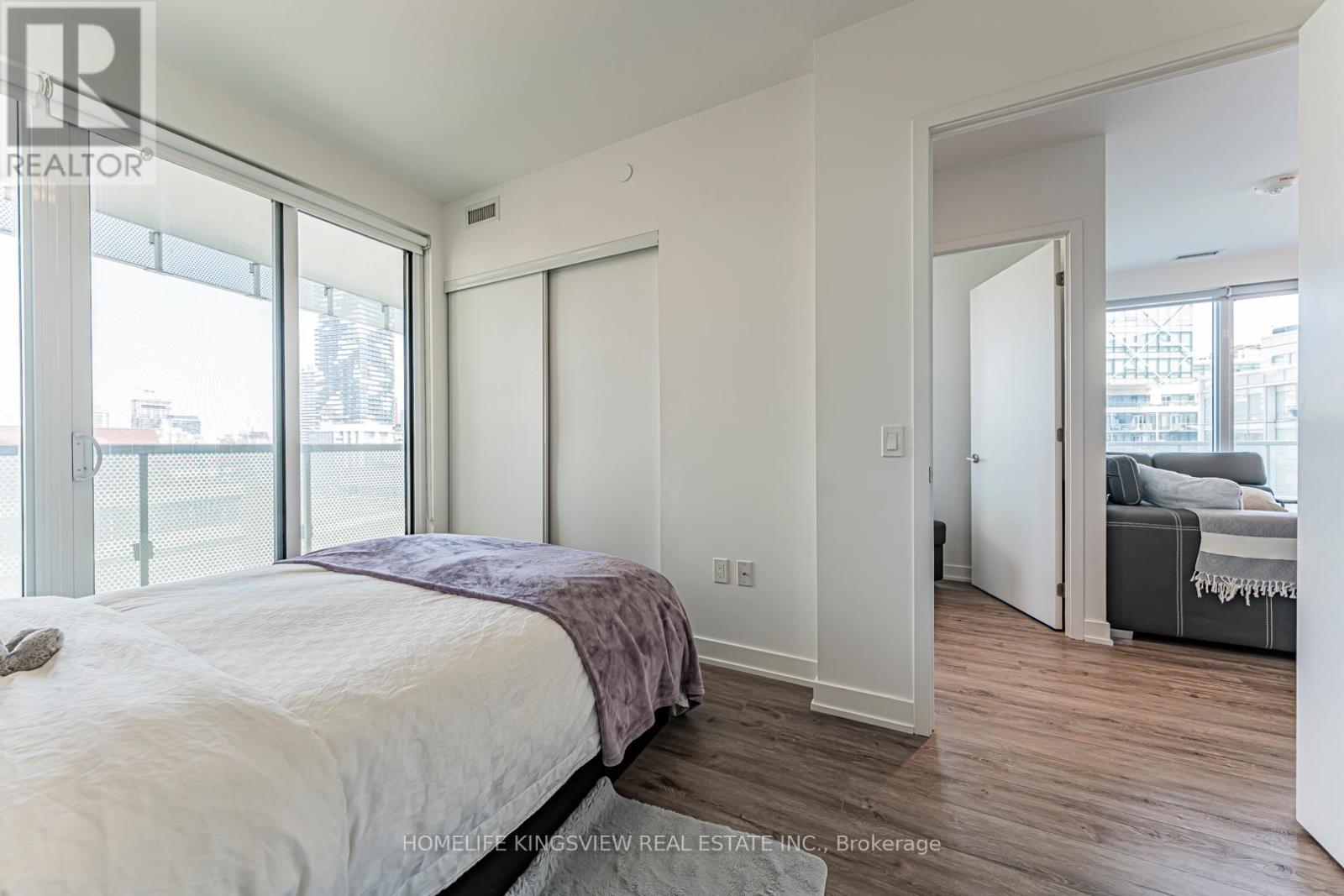 923 - 15 Queens Quay E, Toronto, Ontario  M5E 0C5 - Photo 21 - C12428802