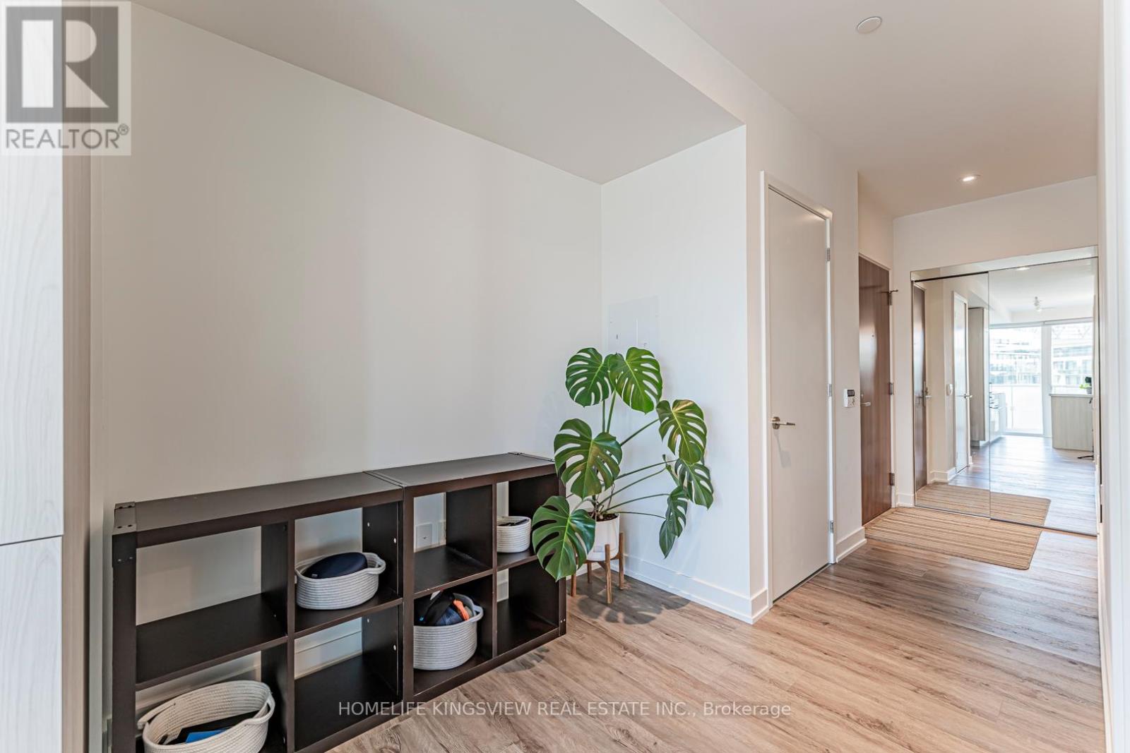 923 - 15 Queens Quay E, Toronto, Ontario  M5E 0C5 - Photo 6 - C12428802