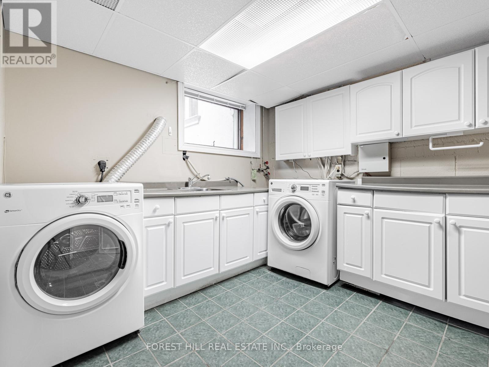 54 Plymbridge Road, Toronto, Ontario  M2P 1A3 - Photo 23 - C12428818