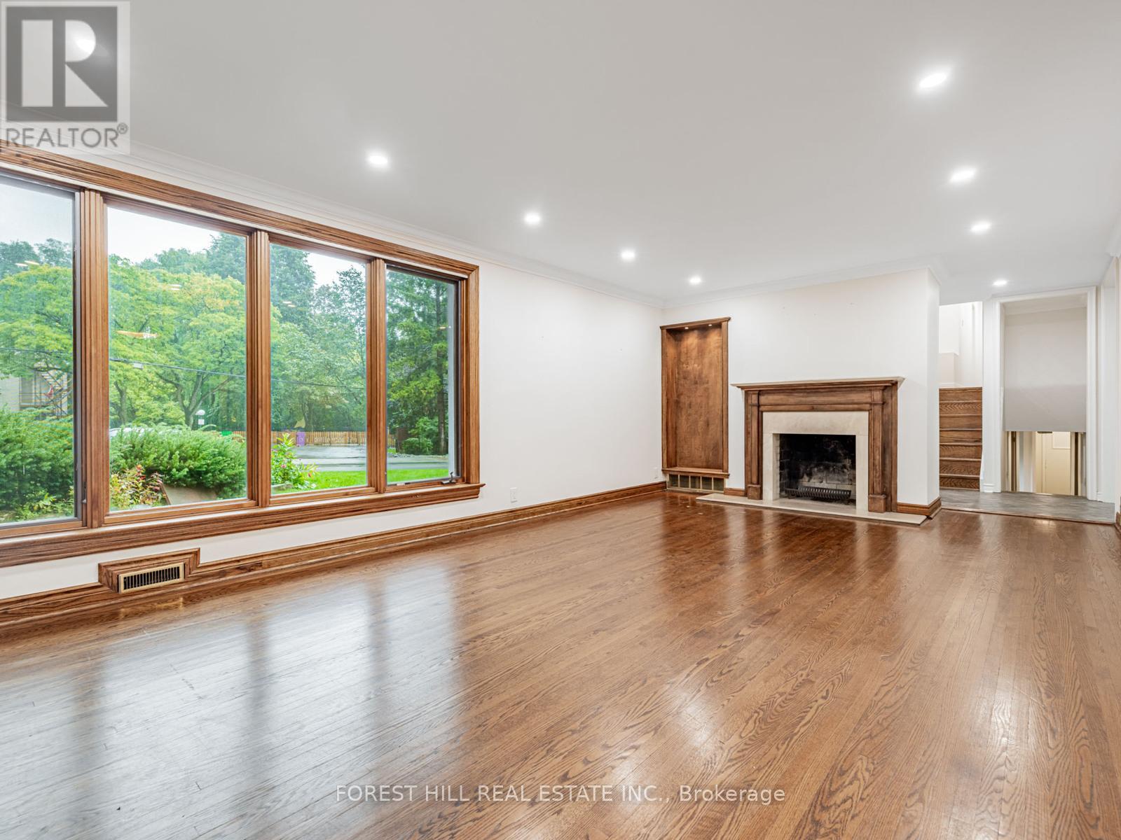 54 Plymbridge Road, Toronto, Ontario  M2P 1A3 - Photo 6 - C12428818