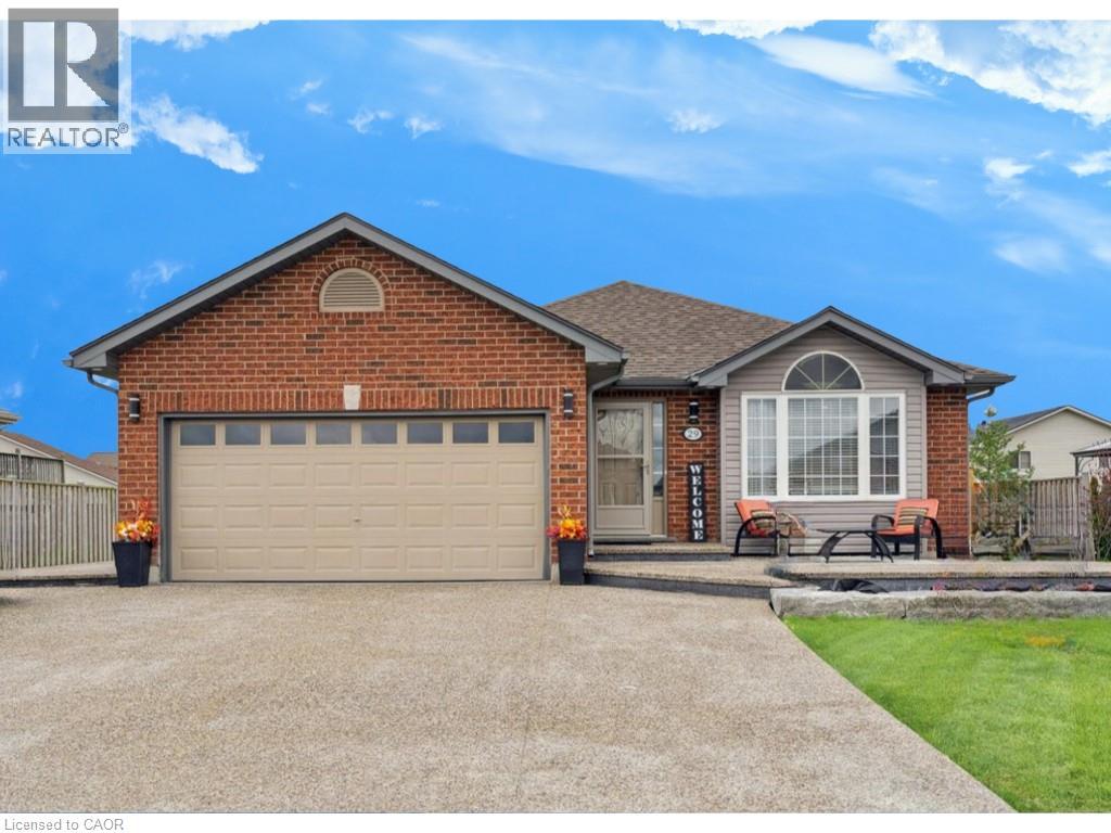 29 MAPLEVIEW Drive, Hagersville, Ontario