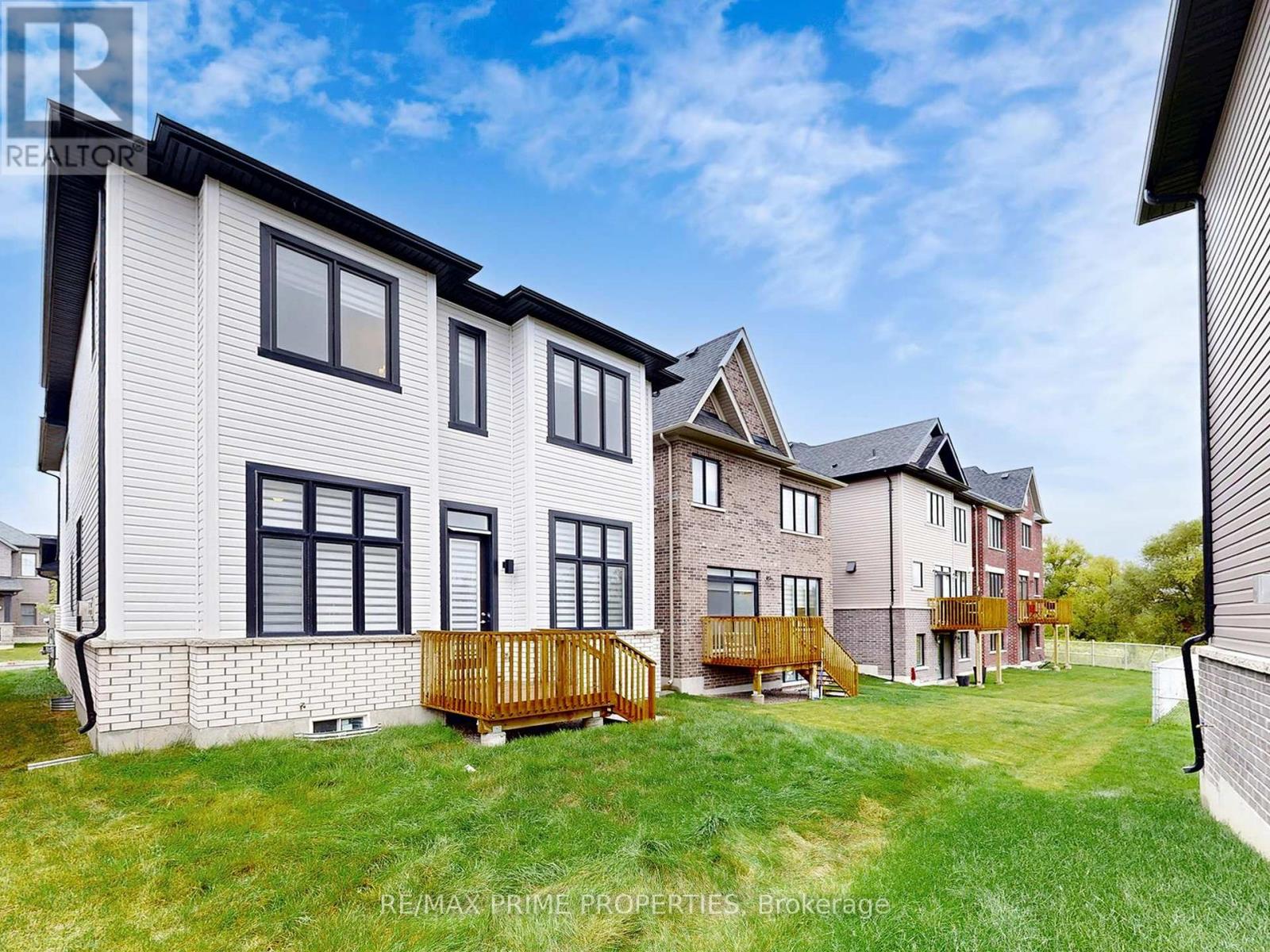 1039 Thompson Drive, Oshawa, Ontario  L1L 0V6 - Photo 49 - E12428733