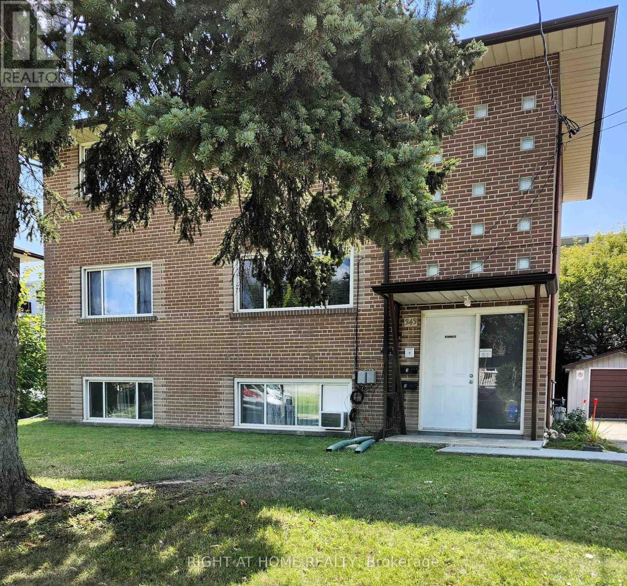 343 Frontenac Avenue, Oshawa, Ontario  L1J 2A7 - Photo 2 - E12428805