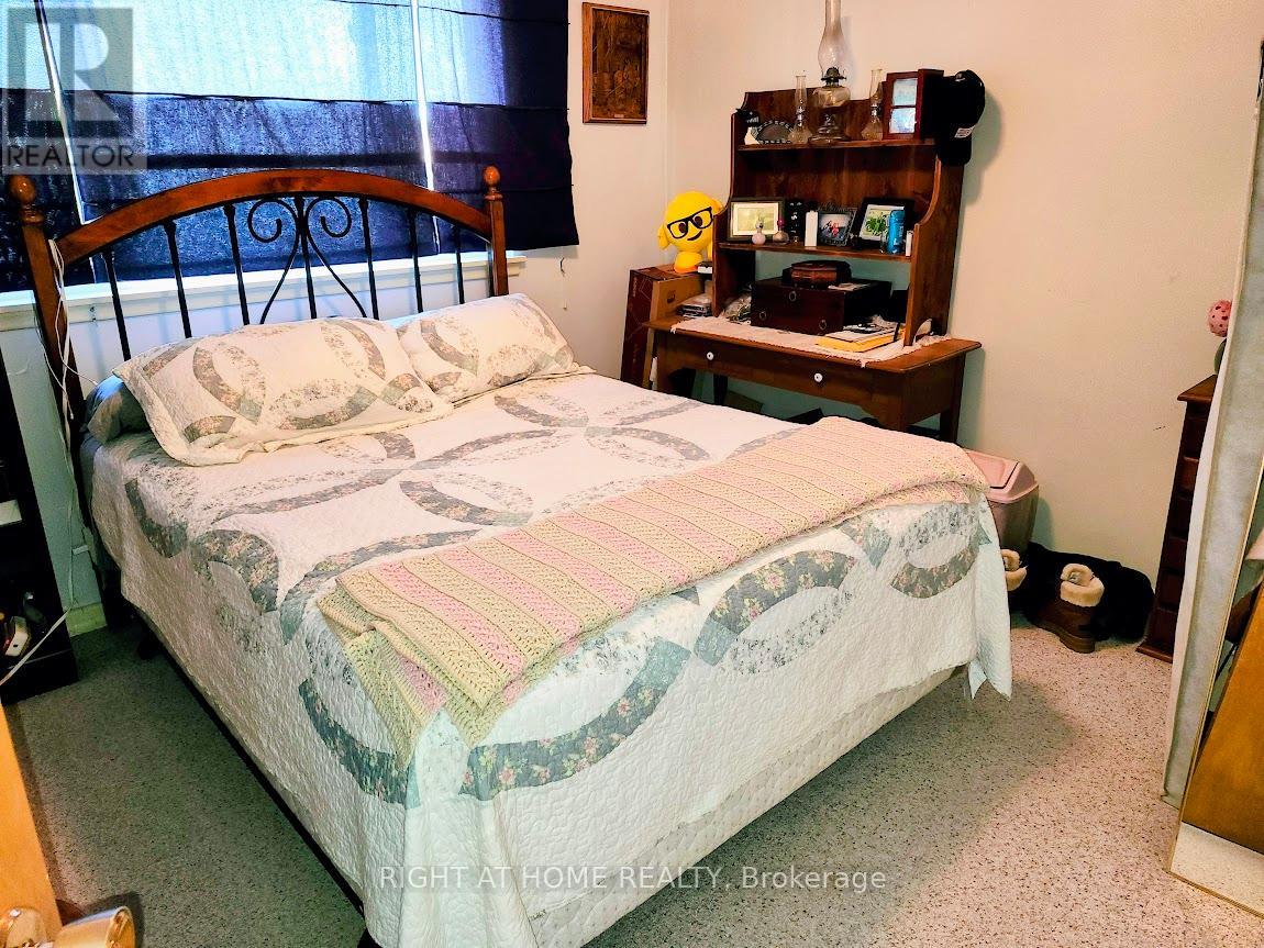 343 Frontenac Avenue, Oshawa, Ontario  L1J 2A7 - Photo 8 - E12428805