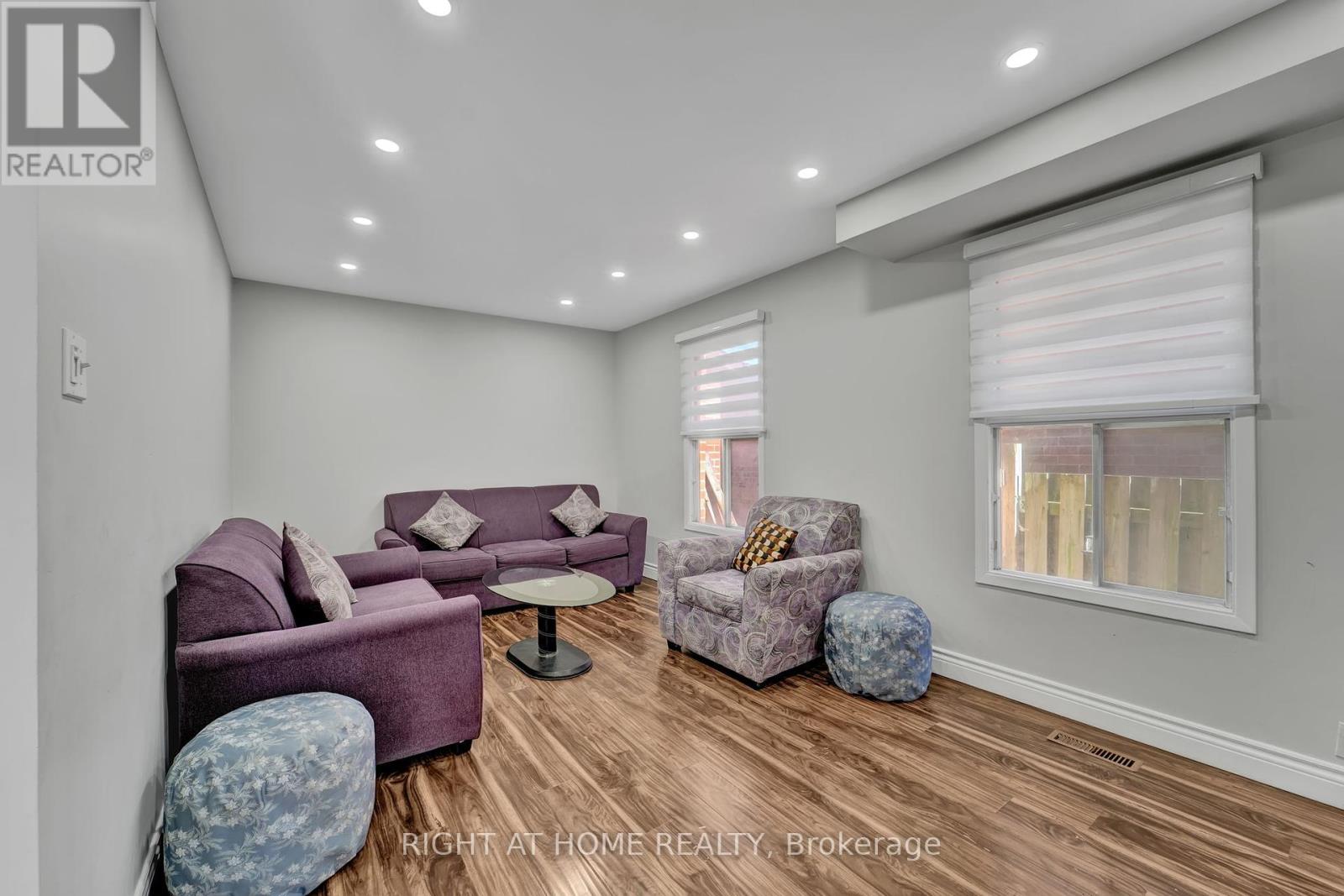 105 Hupfield Trail, Toronto, Ontario  M1B 4R5 - Photo 6 - E12428817
