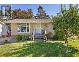 975 Neptune Road, kelowna, British Columbia