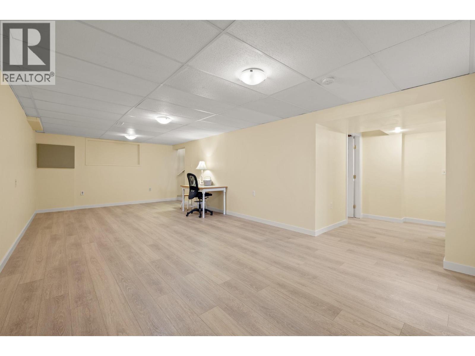 975 Neptune Road Kelowna Photo 13
