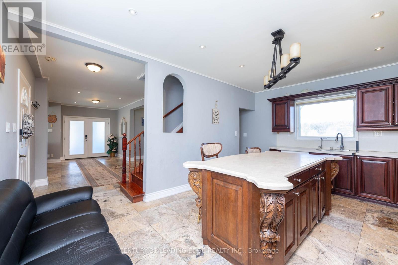 13286 Dufferin Street, King, Ontario  L7B 1K5 - Photo 11 - N12428682