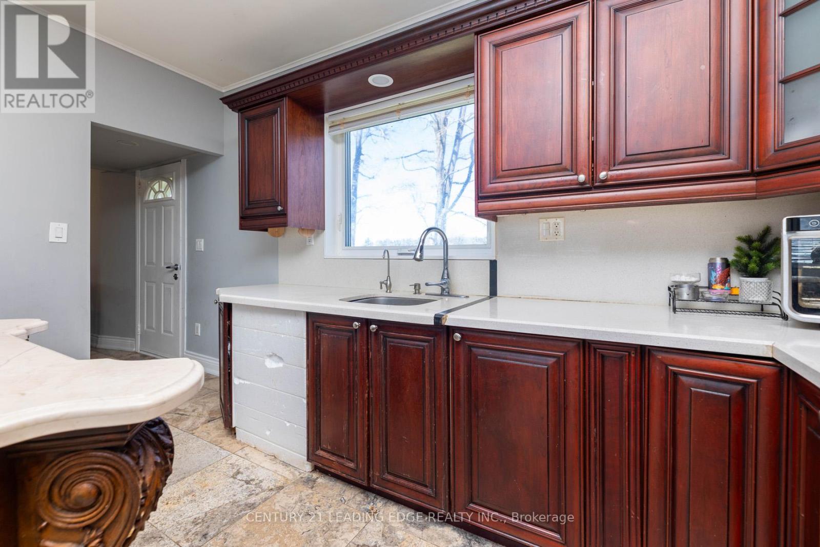 13286 Dufferin Street, King, Ontario  L7B 1K5 - Photo 14 - N12428682