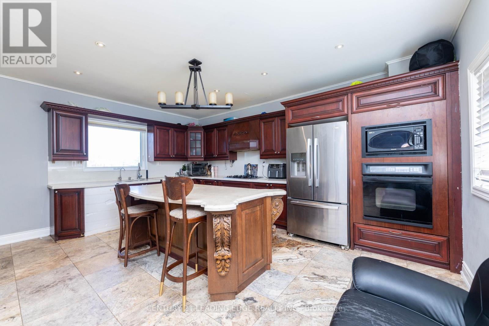 13286 Dufferin Street, King, Ontario  L7B 1K5 - Photo 15 - N12428682