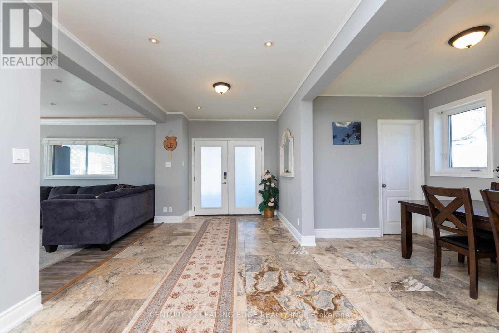 13286 Dufferin Street, King, Ontario  L7B 1K5 - Photo 20 - N12428682