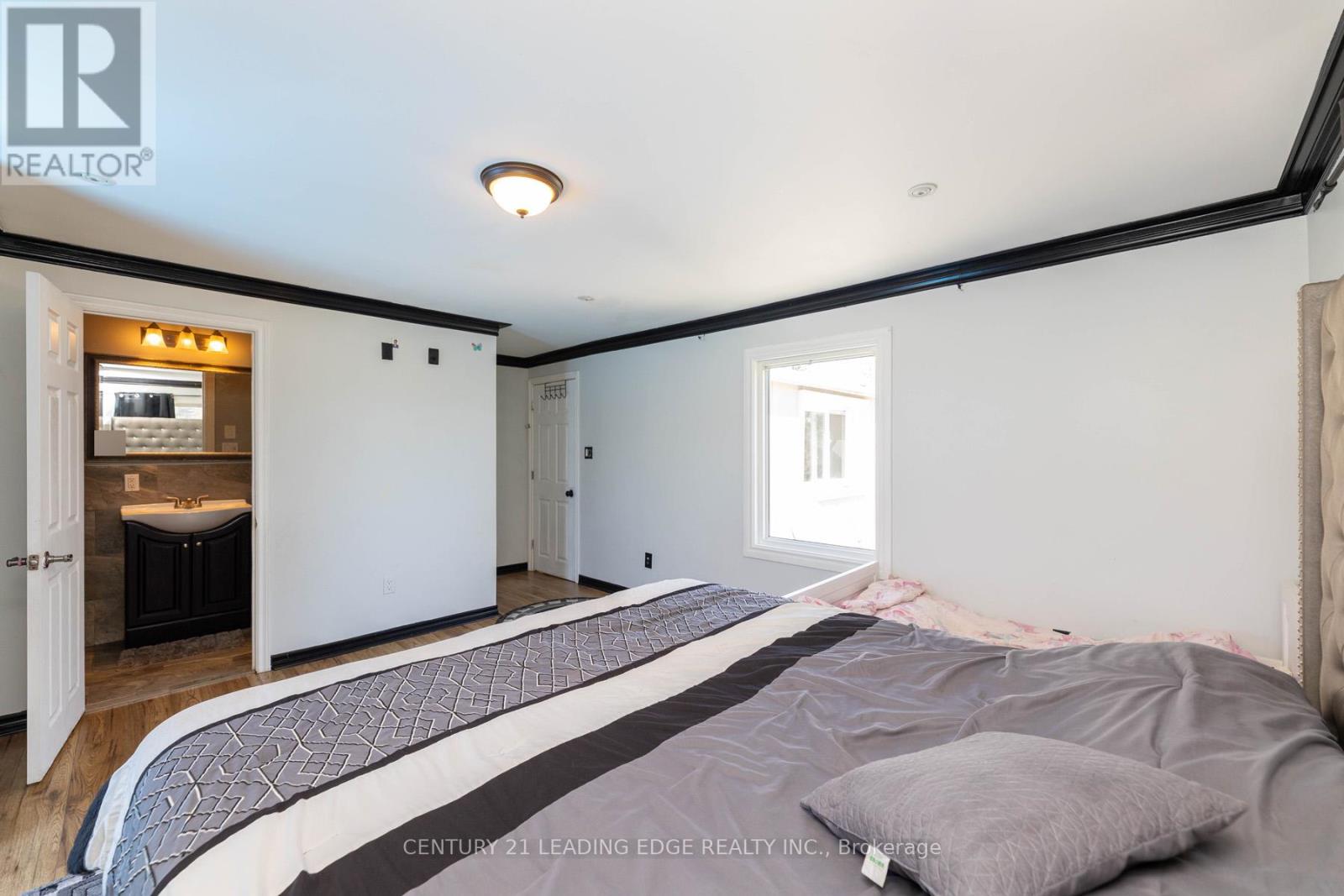 13286 Dufferin Street, King, Ontario  L7B 1K5 - Photo 30 - N12428682