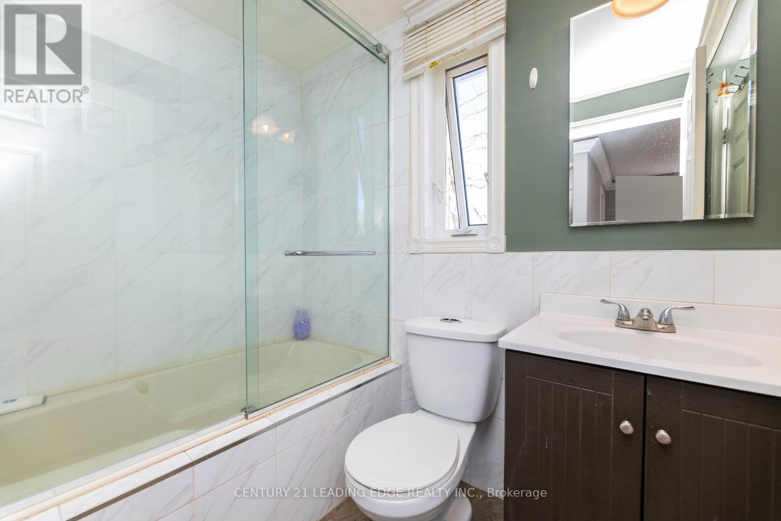 13286 Dufferin Street, King, Ontario  L7B 1K5 - Photo 34 - N12428682