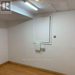 37 Middleton Court, Markham, Ontario  L3R 3G6 - Photo 13 - N12428703