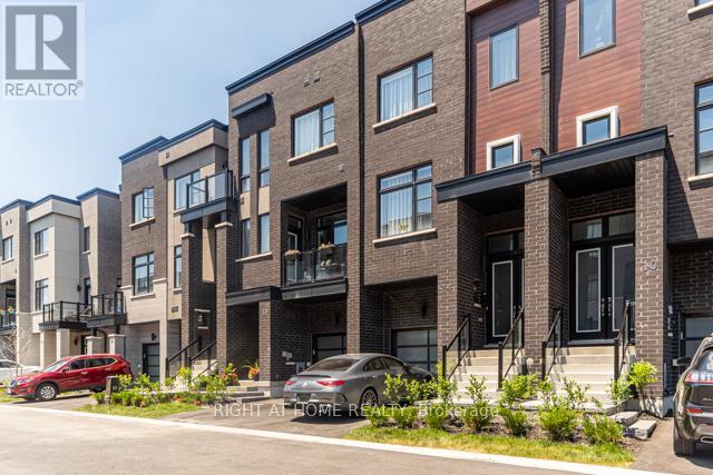 12 LASKIN DRIVE, Vaughan, Ontario