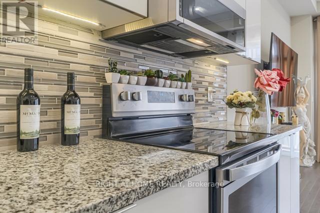 12 Laskin Drive, Vaughan, Ontario  L6A 5A4 - Photo 10 - N12428723