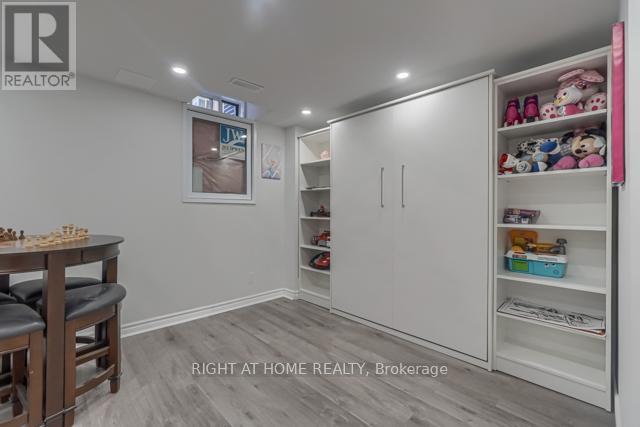 12 Laskin Drive, Vaughan, Ontario  L6A 5A4 - Photo 35 - N12428723