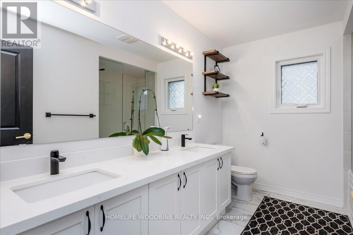 21 Wakefield Boulevard, Essa, Ontario  L3W 0L7 - Photo 21 - N12428725