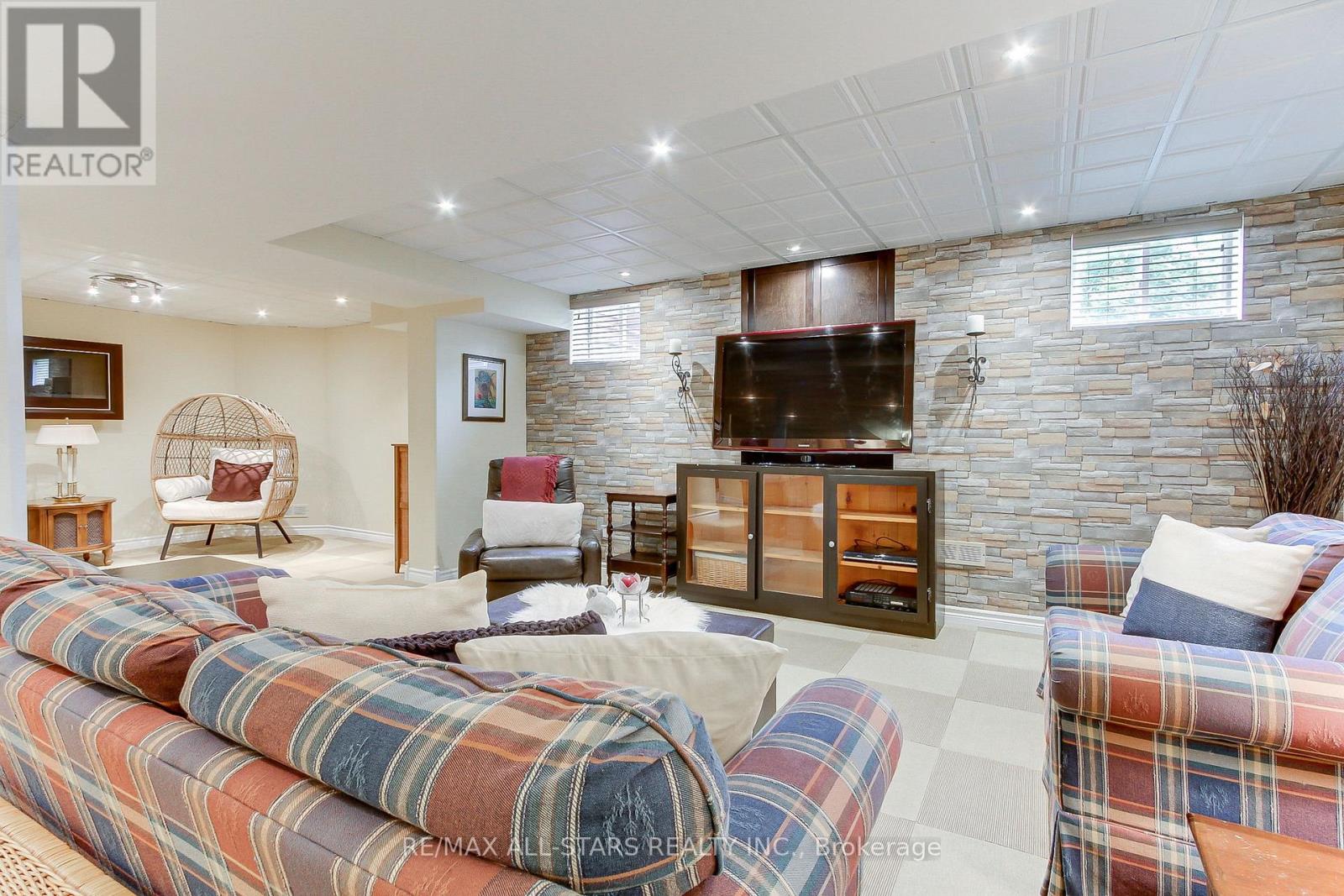 20 James Ratcliff Avenue, Whitchurch-Stouffville, Ontario  L4A 1P3 - Photo 39 - N12428762