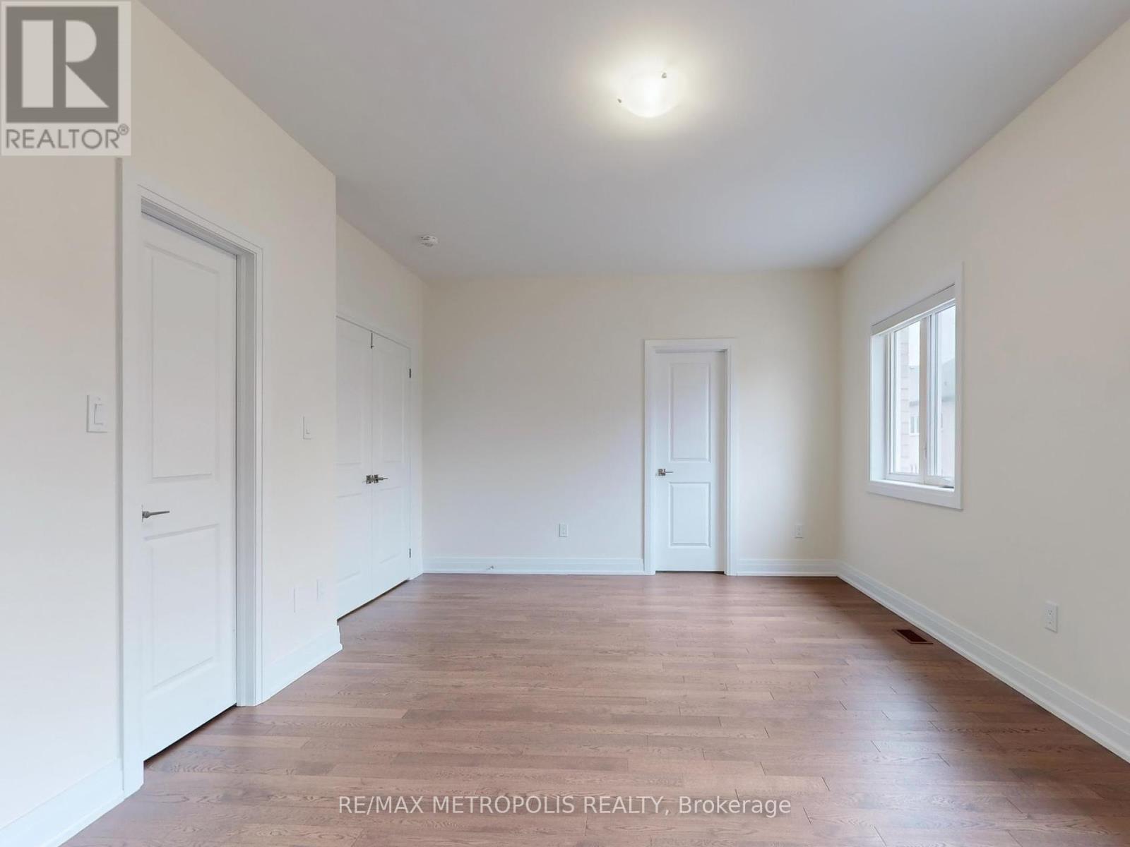 Main - 21 La Reine Avenue, Richmond Hill, Ontario  L4E 2Y8 - Photo 23 - N12428773