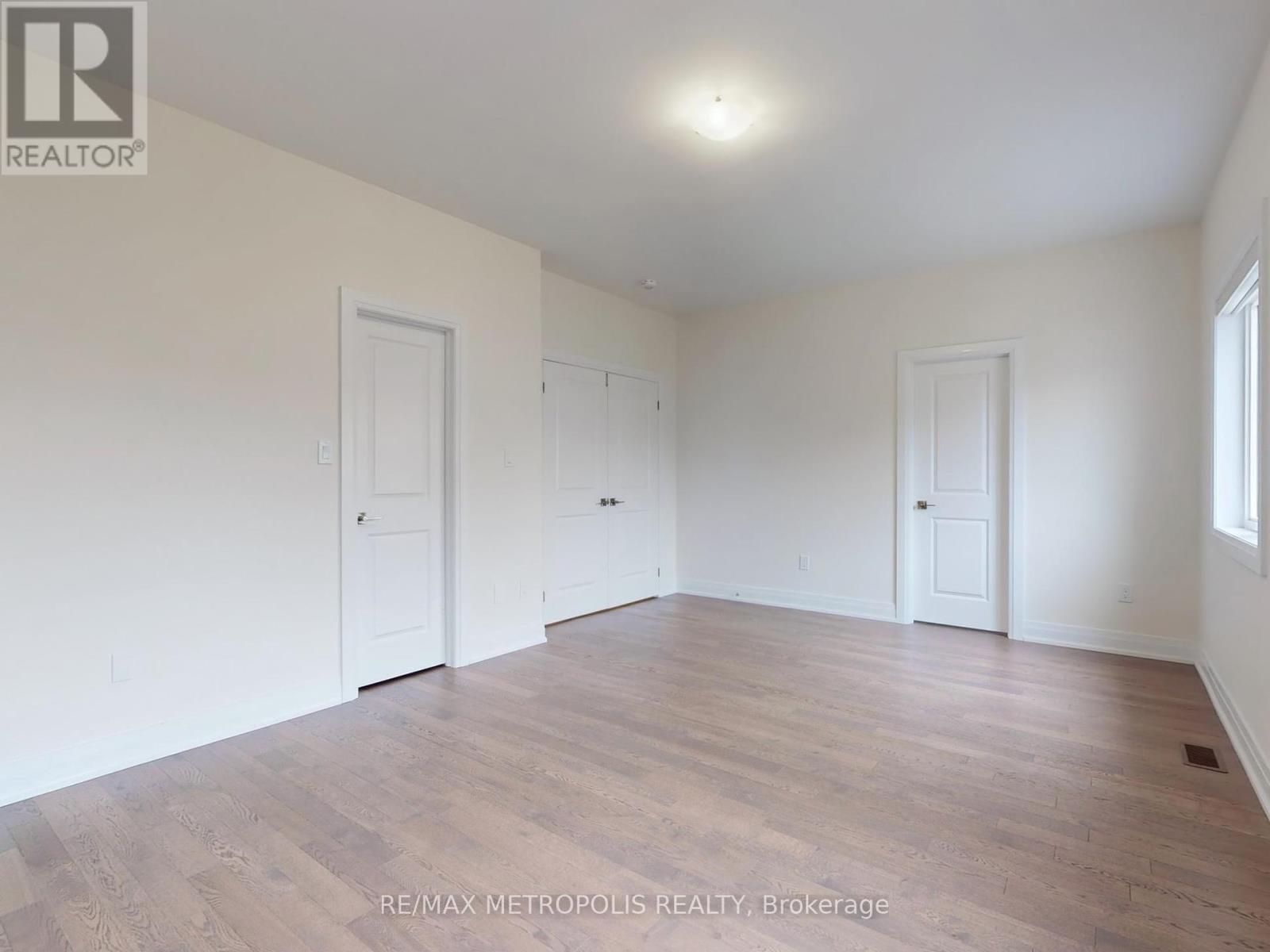 Main - 21 La Reine Avenue, Richmond Hill, Ontario  L4E 2Y8 - Photo 24 - N12428773