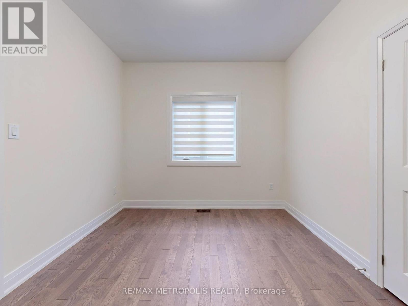 Main - 21 La Reine Avenue, Richmond Hill, Ontario  L4E 2Y8 - Photo 38 - N12428773