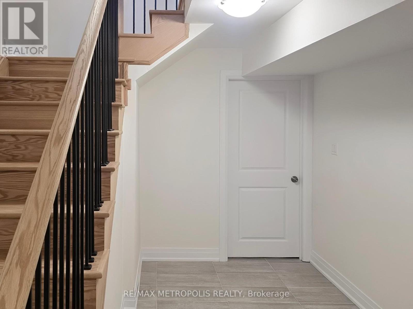 Main - 21 La Reine Avenue, Richmond Hill, Ontario  L4E 2Y8 - Photo 41 - N12428773