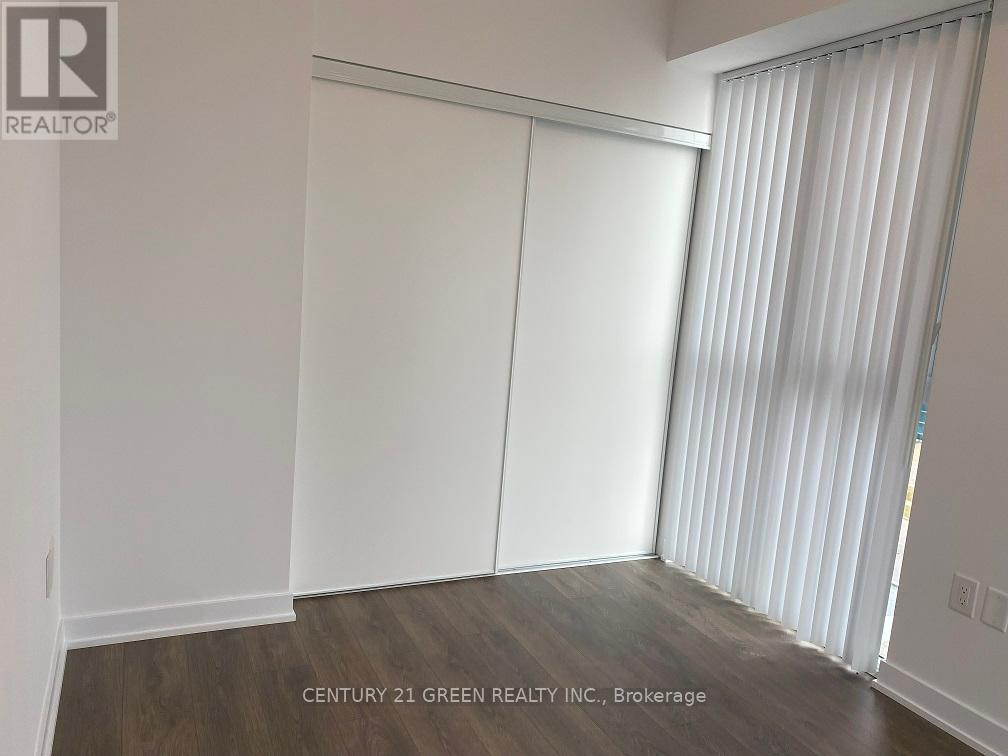 609 - 60 Honeycrisp Crescent, Vaughan, Ontario  L4K 0N5 - Photo 5 - N12428795