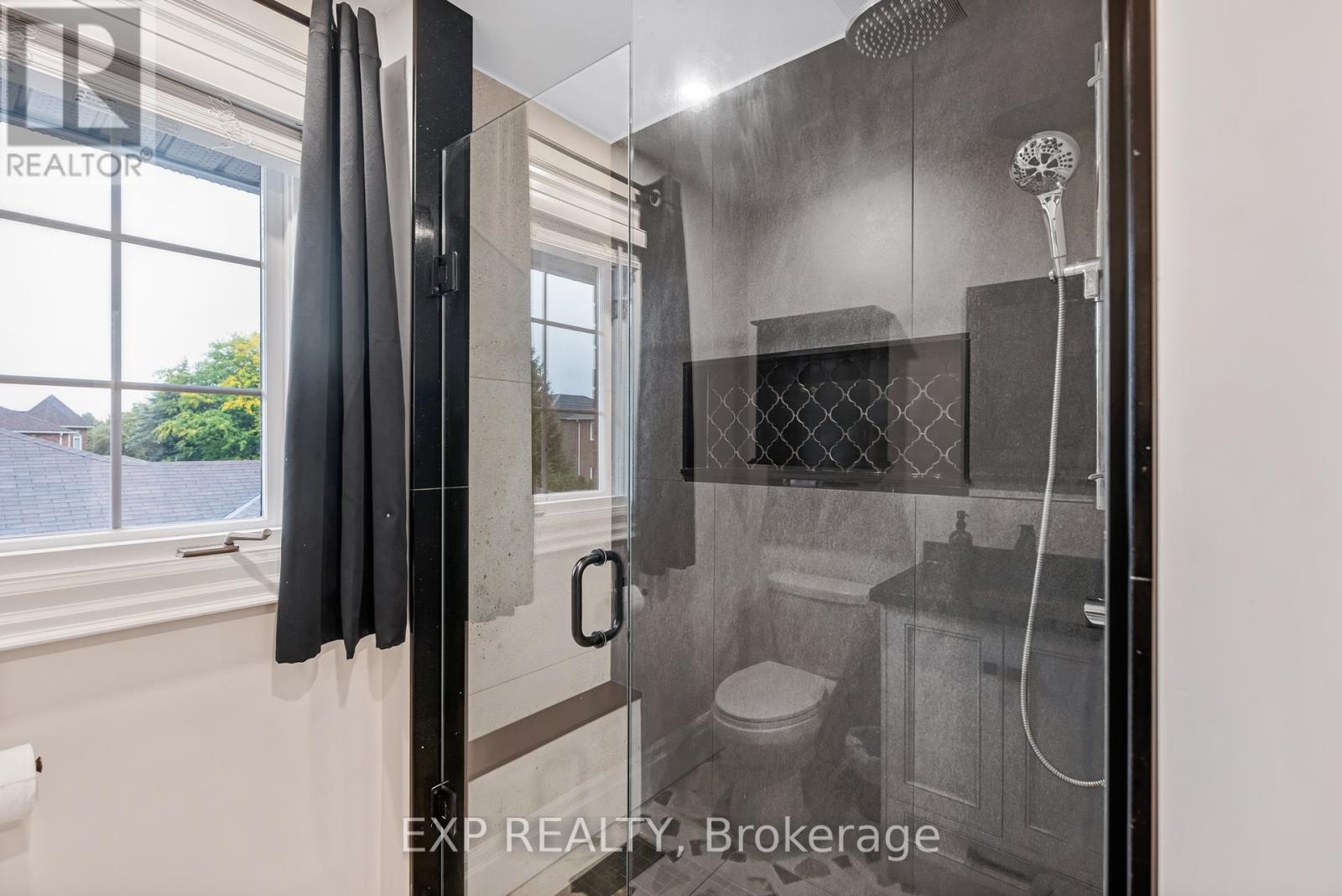 67 Geoffrey Crescent, Whitchurch-Stouffville, Ontario  L4A 5C1 - Photo 35 - N12428811