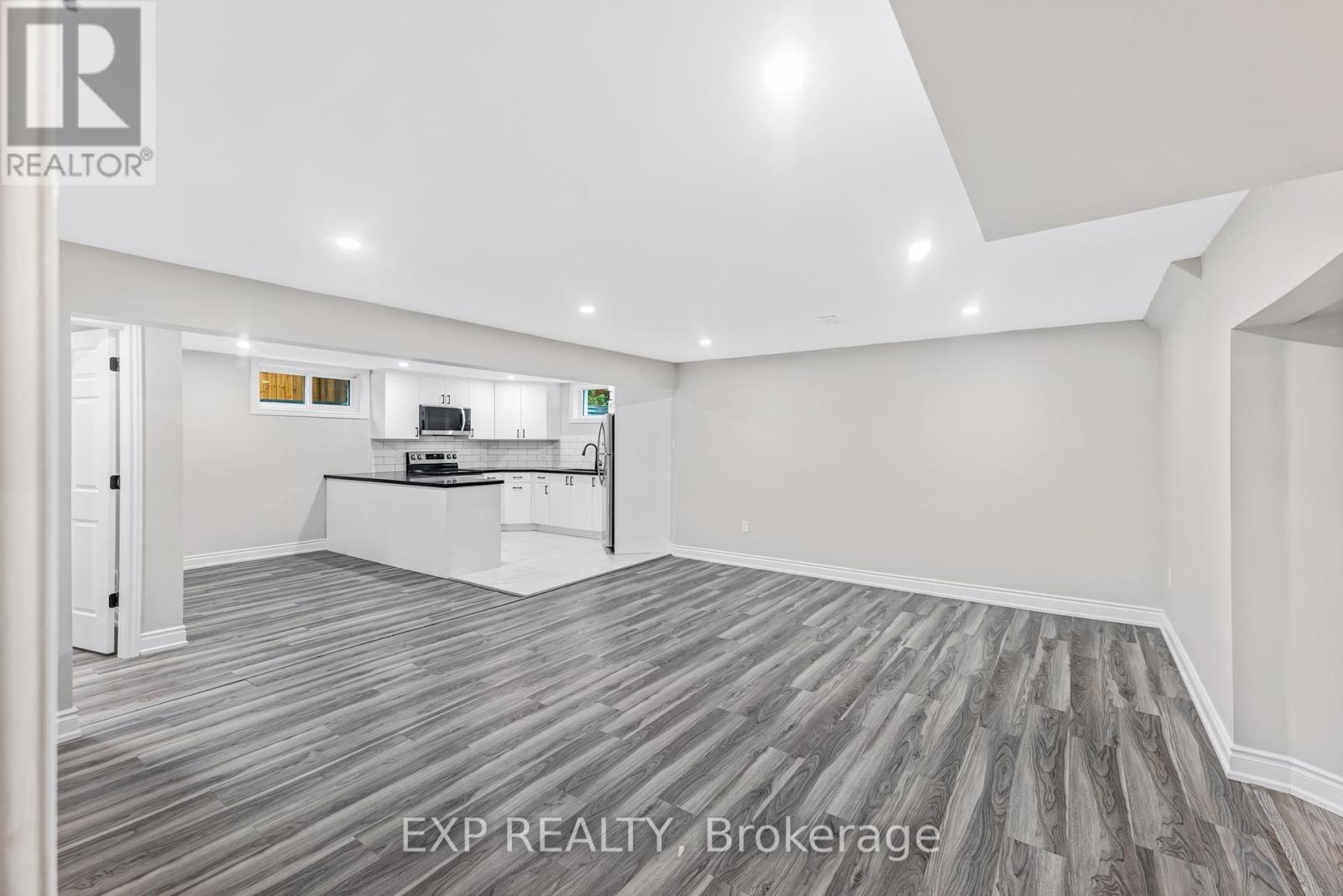67 Geoffrey Crescent, Whitchurch-Stouffville, Ontario  L4A 5C1 - Photo 39 - N12428811