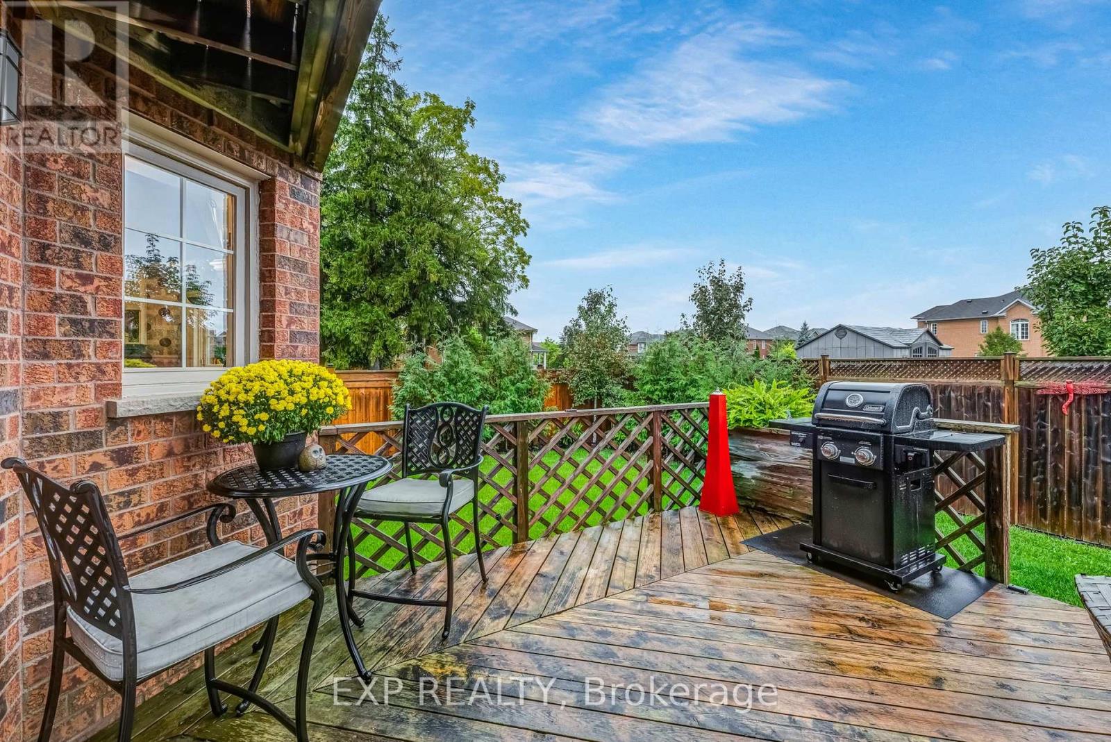 67 Geoffrey Crescent, Whitchurch-Stouffville, Ontario  L4A 5C1 - Photo 50 - N12428811