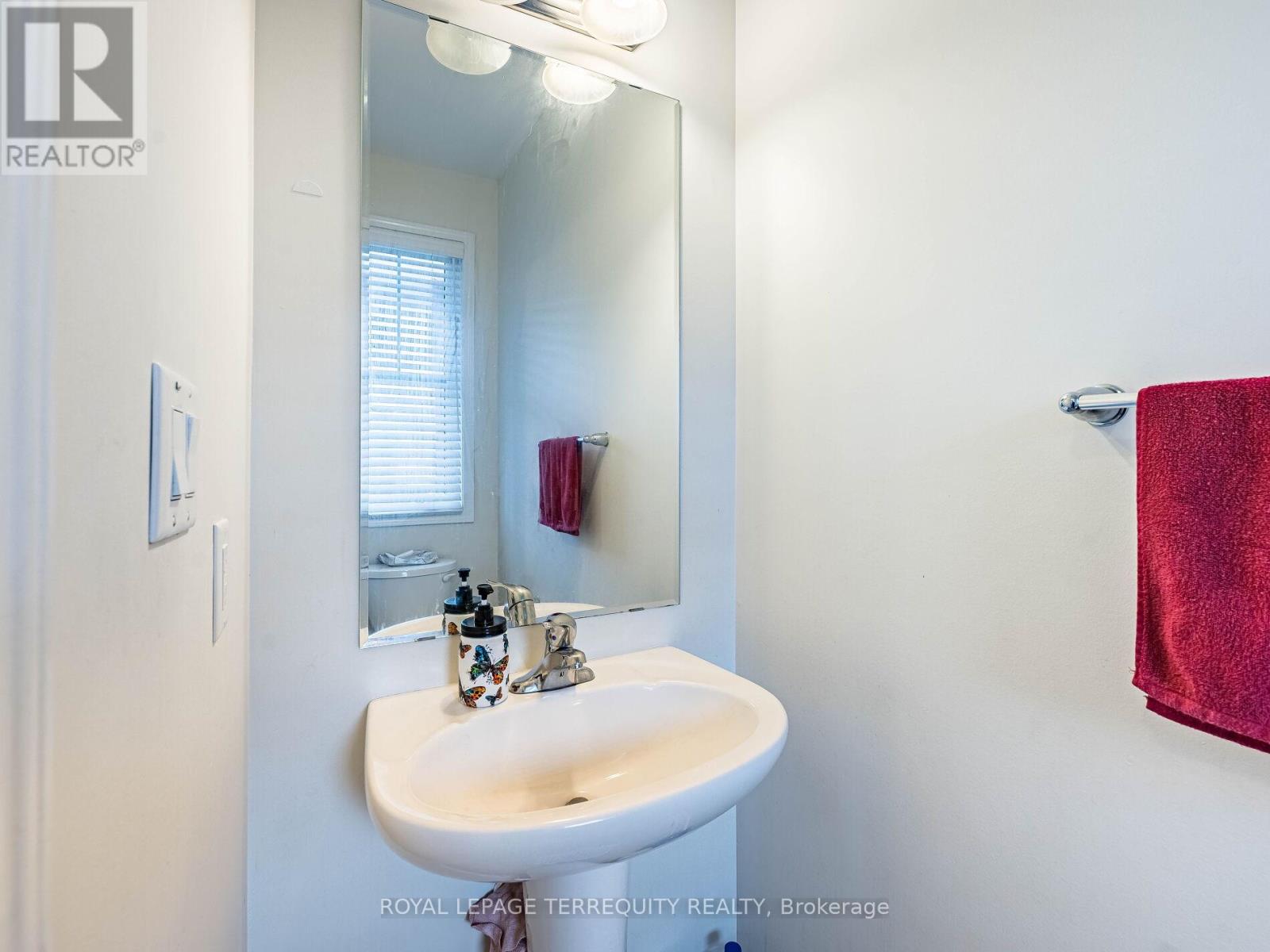 903 Penson Crescent, Milton, Ontario  L9T 8Z8 - Photo 17 - W12428671
