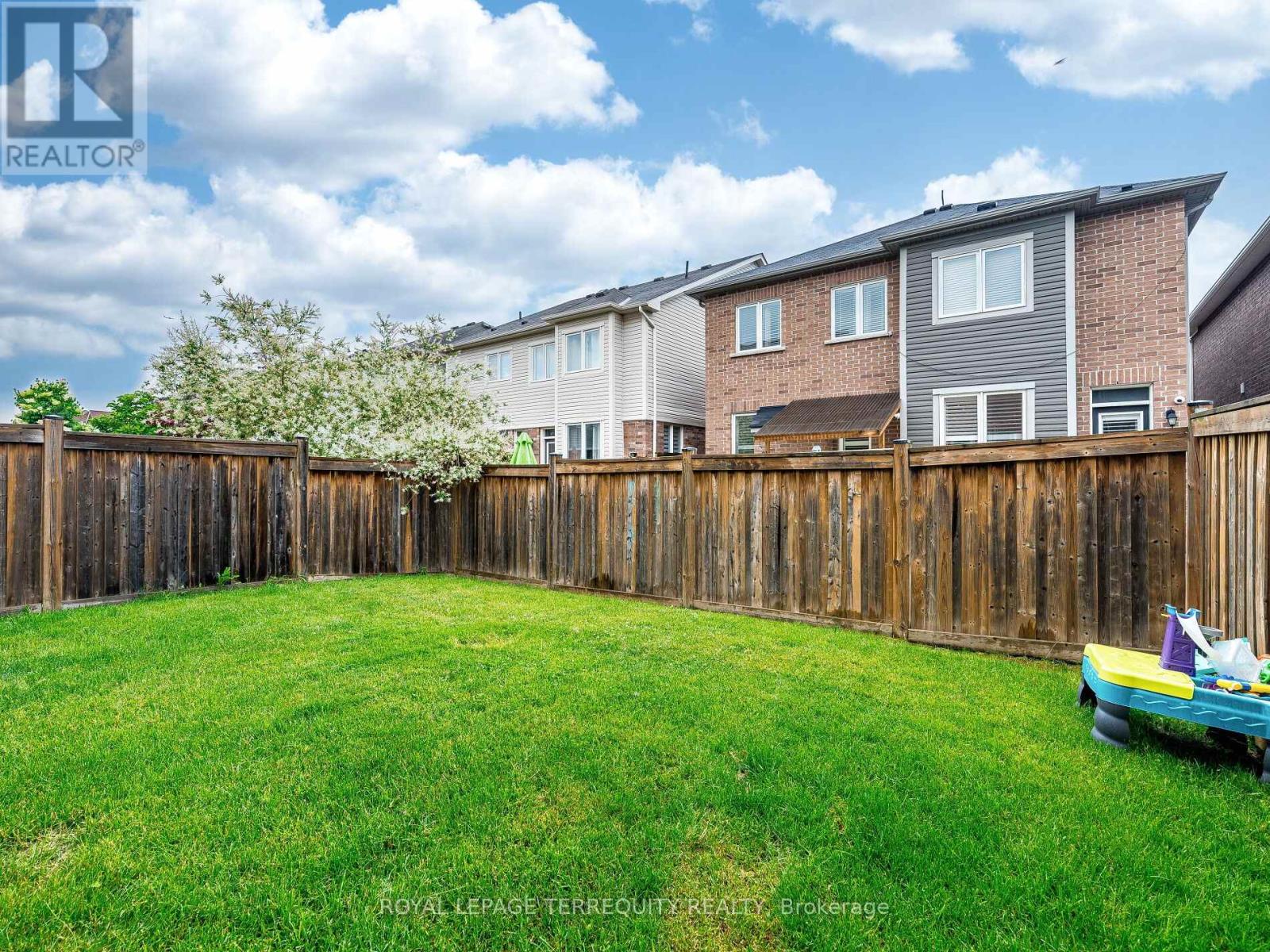 903 Penson Crescent, Milton, Ontario  L9T 8Z8 - Photo 34 - W12428671