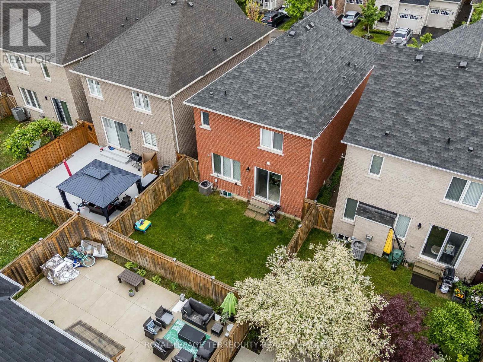 903 Penson Crescent, Milton, Ontario  L9T 8Z8 - Photo 38 - W12428671