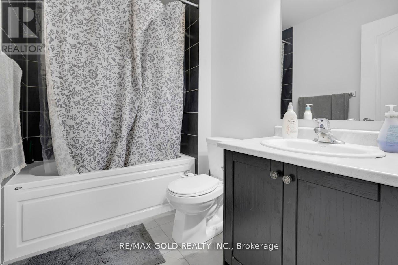 42 Valleybrook Crescent S, Caledon, Ontario  L7C 4C5 - Photo 31 - W12428686