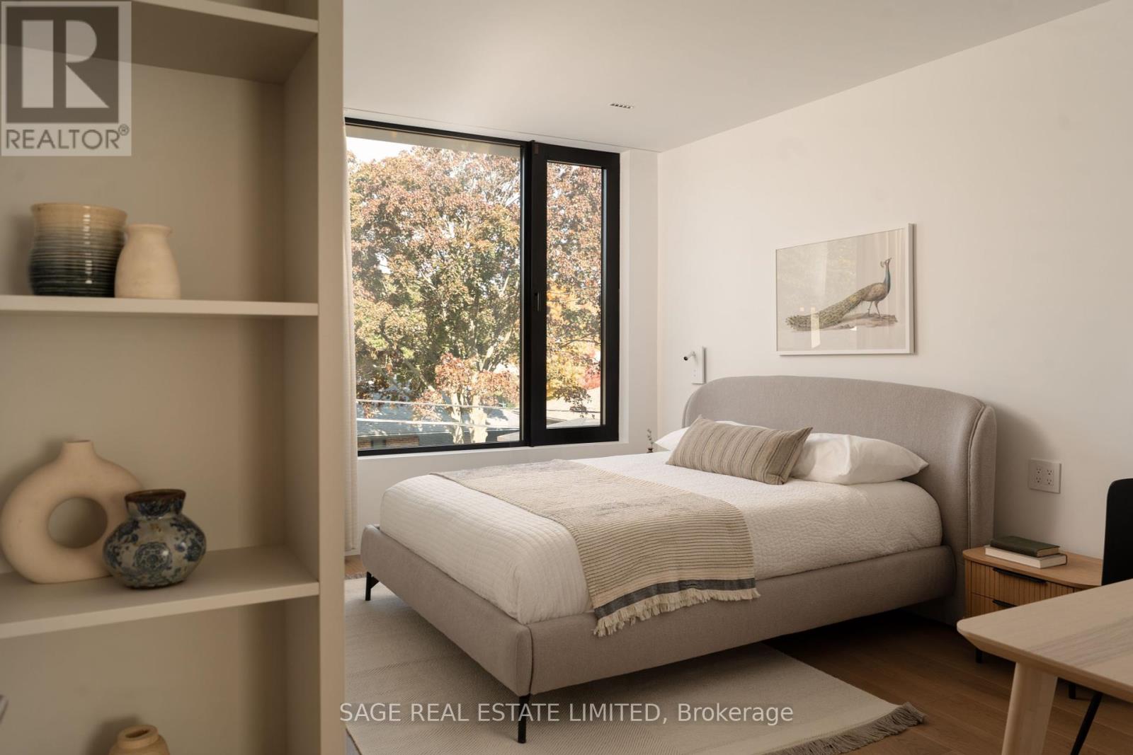 38 Ravensbourne Crescent, Toronto, Ontario  M9A 2A8 - Photo 40 - W12428688