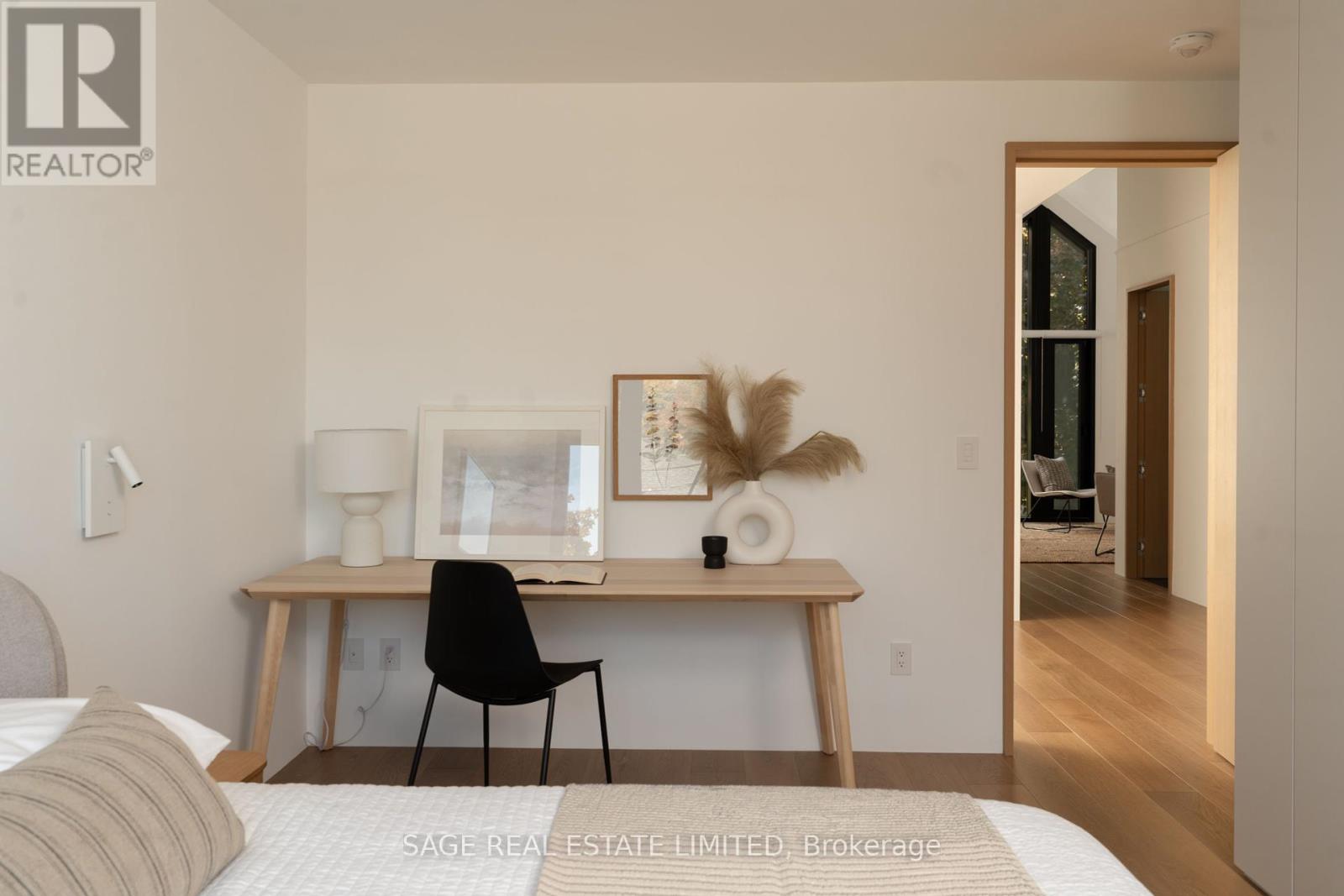 38 Ravensbourne Crescent, Toronto, Ontario  M9A 2A8 - Photo 41 - W12428688