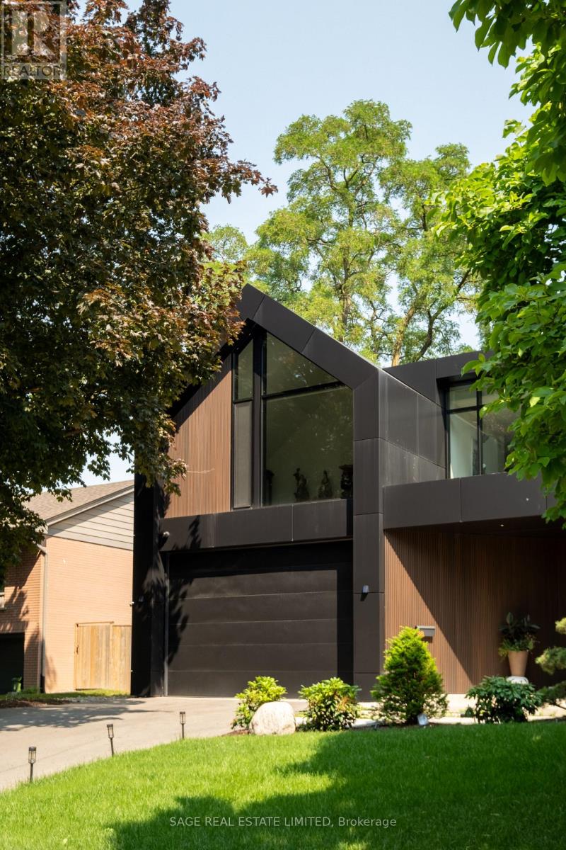 38 Ravensbourne Crescent, Toronto, Ontario  M9A 2A8 - Photo 43 - W12428688