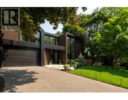 38 RAVENSBOURNE CRESCENT, Toronto, Ontario