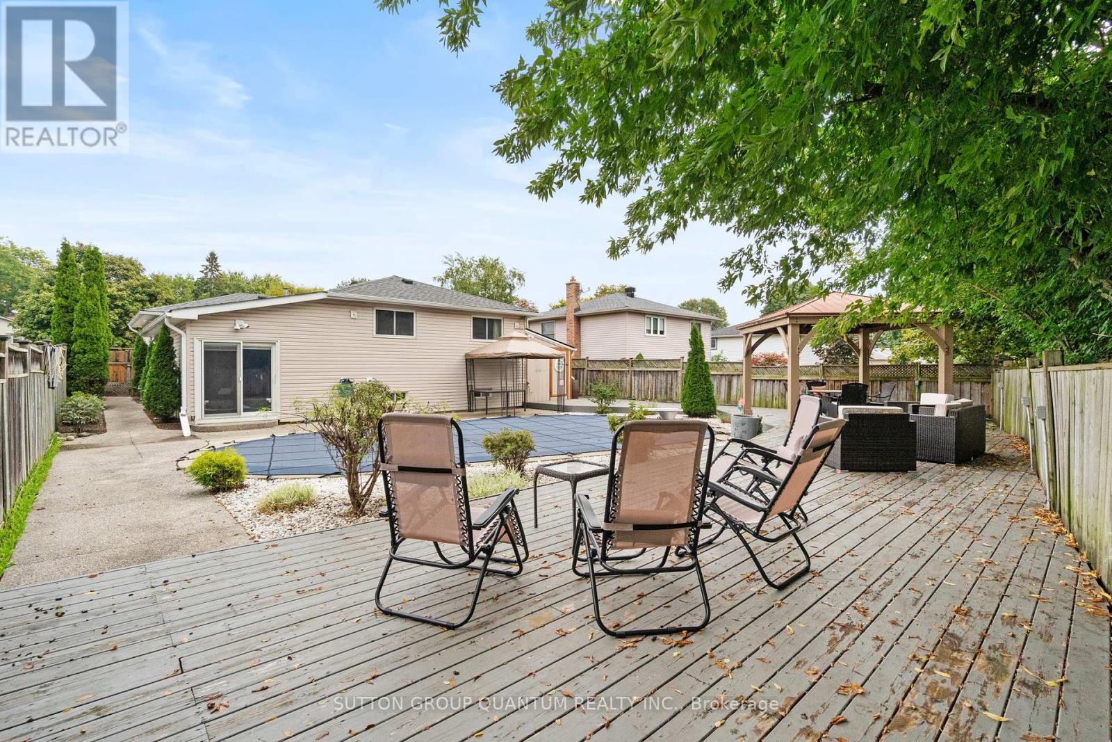 244 Bousfield Crescent, Milton, Ontario  L9T 3G7 - Photo 44 - W12428691