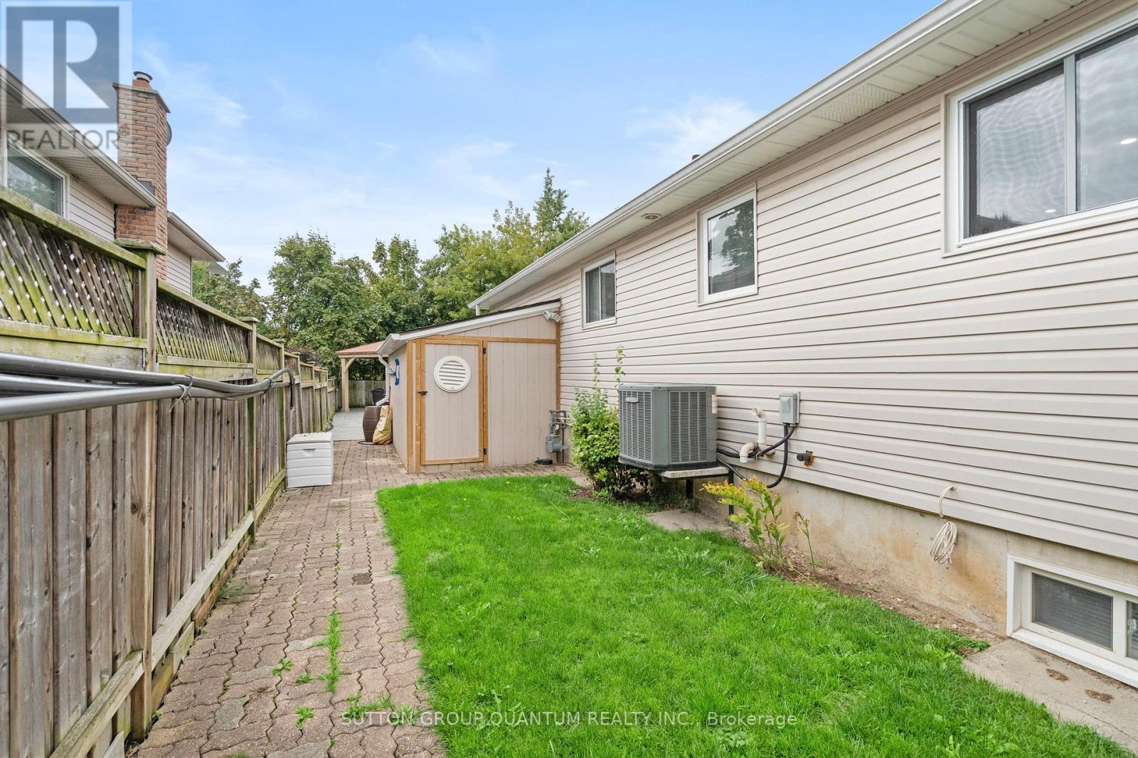 244 Bousfield Crescent, Milton, Ontario  L9T 3G7 - Photo 45 - W12428691