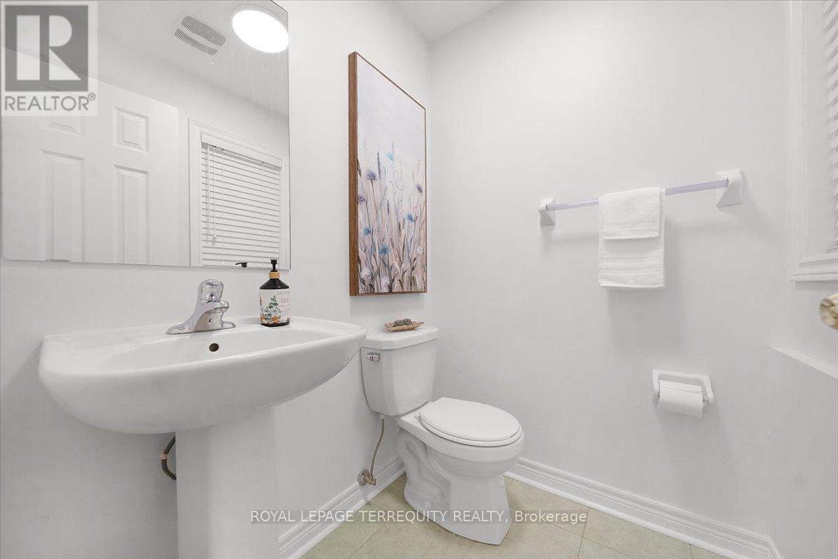 482 Cedric Terrace, Milton, Ontario  L9T 7T9 - Photo 19 - W12428695