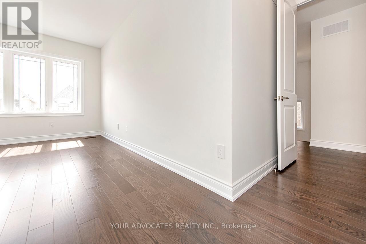 83 James Walker Avenue, Caledon, Ontario  L7C 4N1 - Photo 23 - W12428704