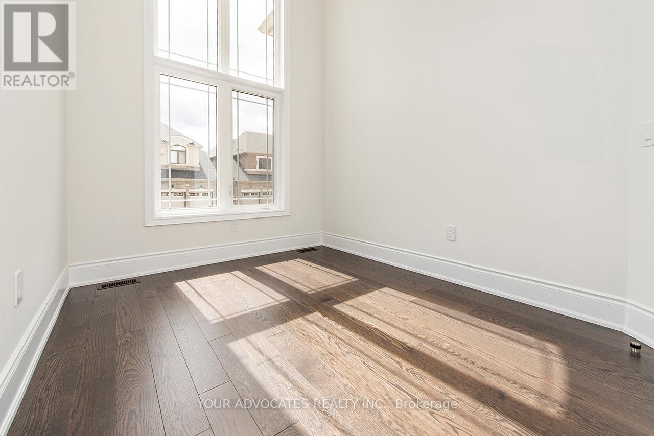 83 James Walker Avenue, Caledon, Ontario  L7C 4N1 - Photo 4 - W12428704