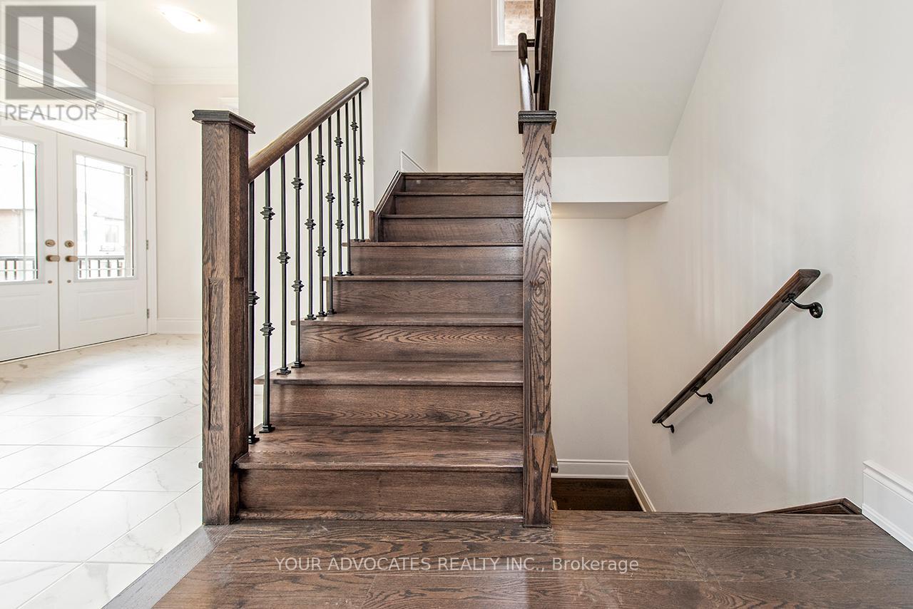 83 James Walker Avenue, Caledon, Ontario  L7C 4N1 - Photo 6 - W12428704