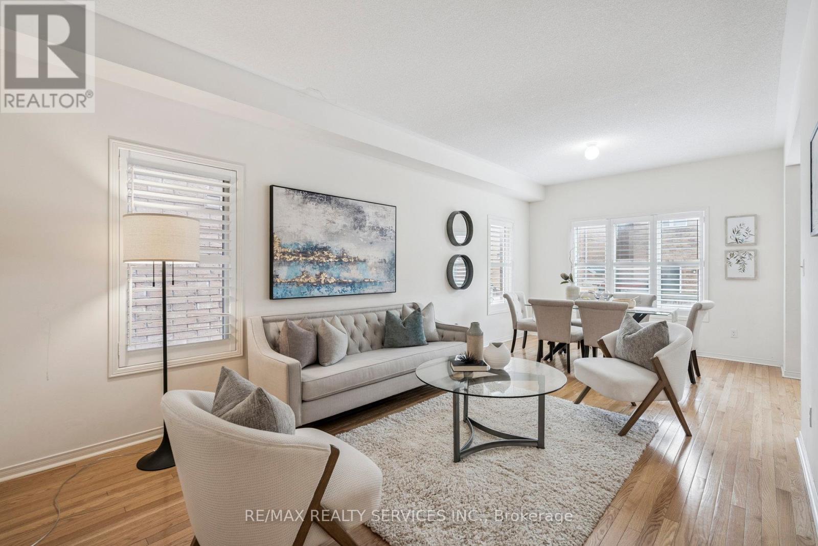 237 Valleyway Drive, Brampton, Ontario  L6X 0N9 - Photo 5 - W12428727