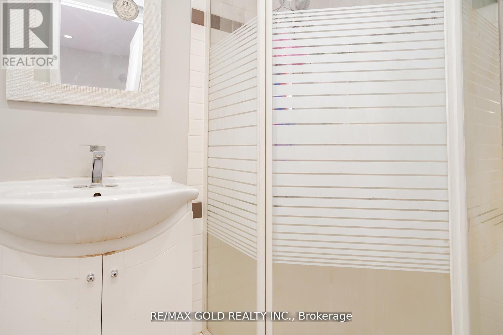 65 Abell Drive, Brampton, Ontario  L6V 2W1 - Photo 14 - W12428768