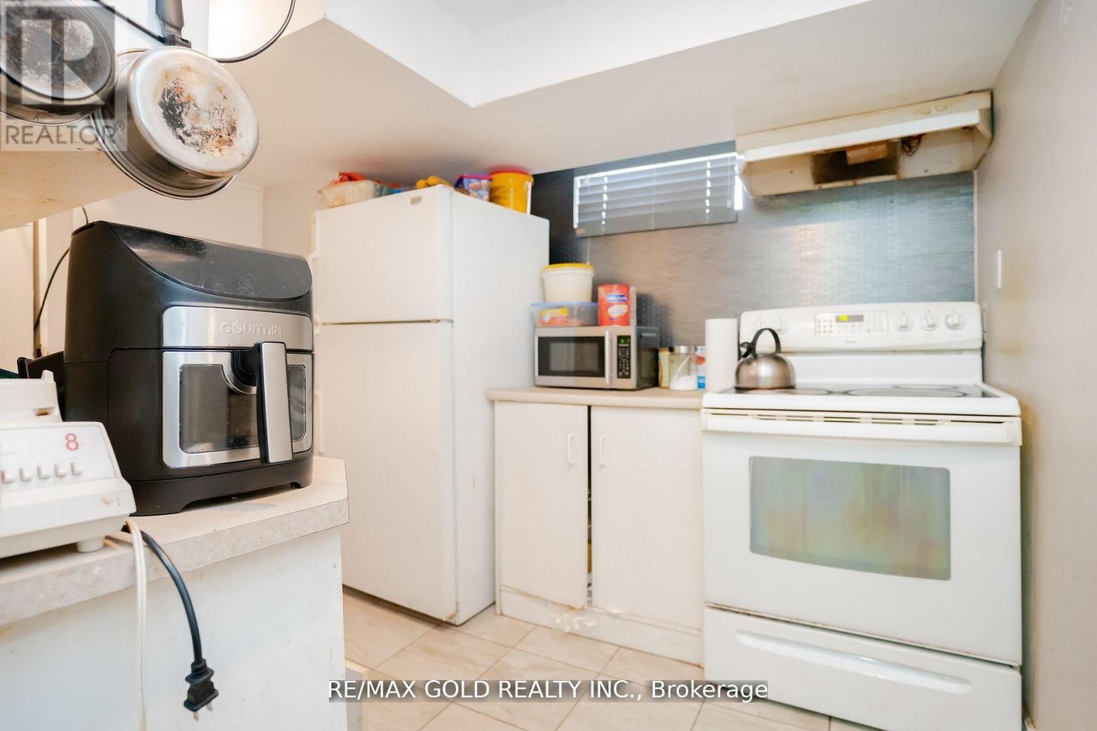 65 Abell Drive, Brampton, Ontario  L6V 2W1 - Photo 25 - W12428768